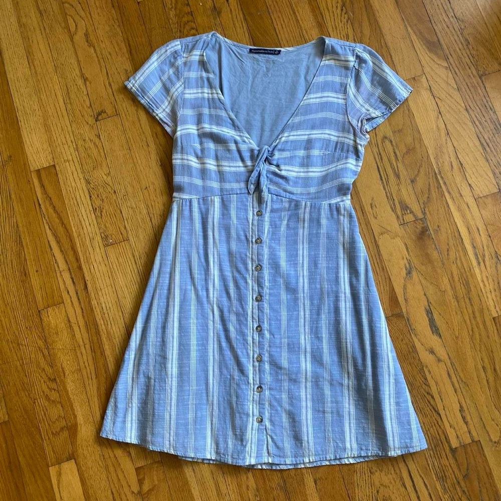 Abercrombie & Fitch Blue Flutter Sleeve Dress